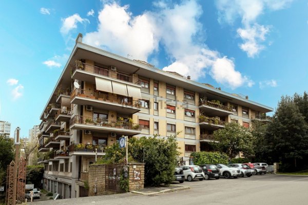 appartamento in vendita a Roma in zona Vigna Murata
