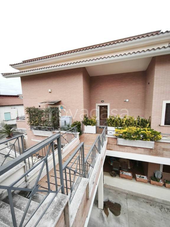 appartamento in vendita a Roma in zona Casalotti