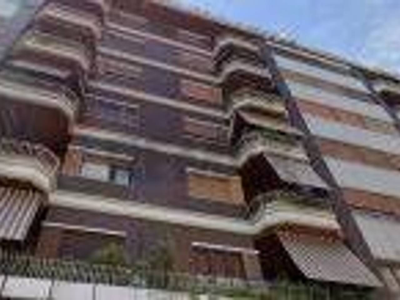 appartamento in vendita a Roma in zona Ardeatino