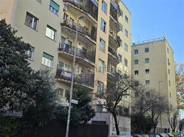 appartamento in vendita a Roma in zona Ardeatino