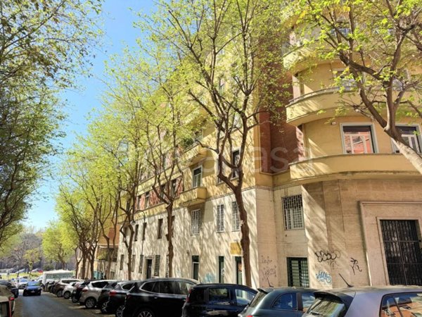 appartamento in vendita a Roma in zona Rione Monti/Campitelli