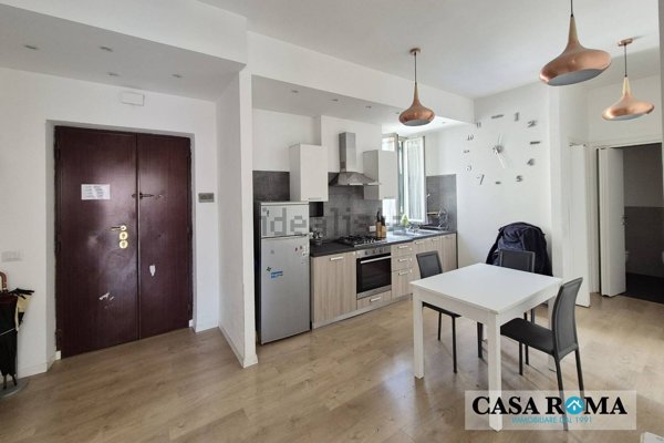 appartamento in vendita a Roma in zona Appio Latino