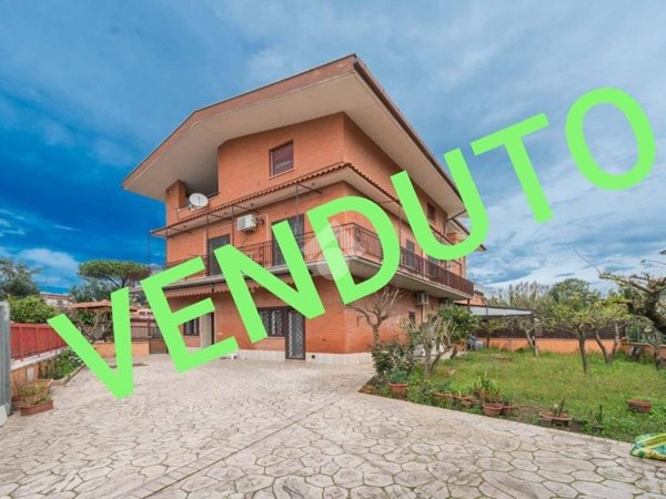 appartamento in vendita a Roma in zona Montespaccato