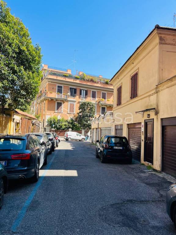 appartamento in vendita a Roma in zona Rione di Ponte
