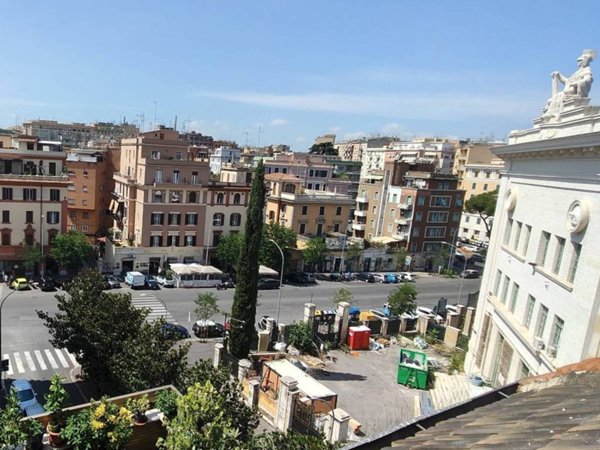 appartamento in vendita a Roma in zona Tuscolano