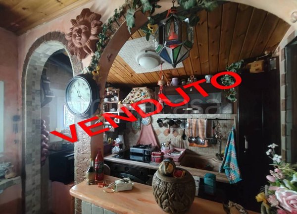 appartamento in vendita a Roma in zona Tuscolano