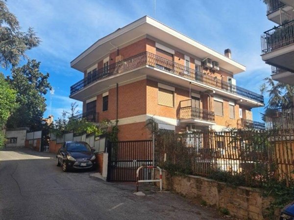 appartamento in vendita a Roma