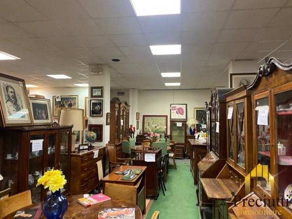 negozio in vendita a Roma