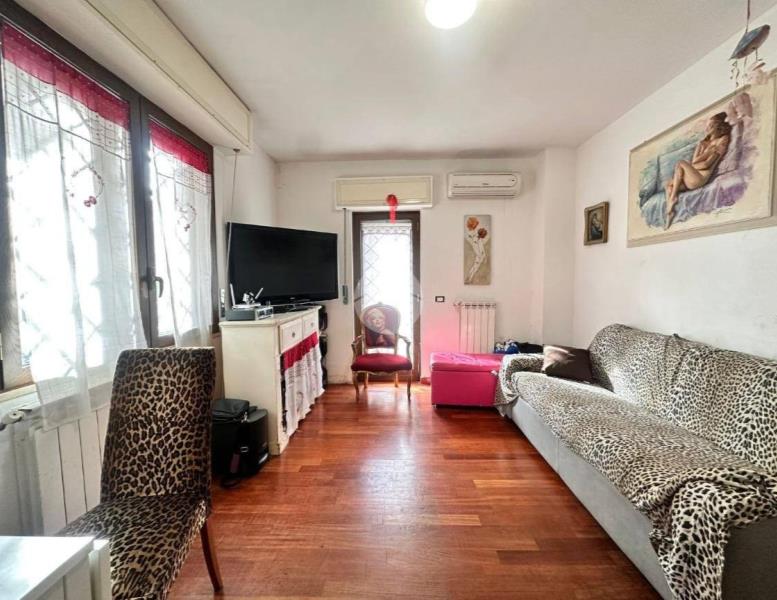 appartamento in vendita a Roma in zona EUR