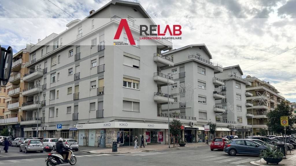 appartamento in vendita a Roma in zona Ostia