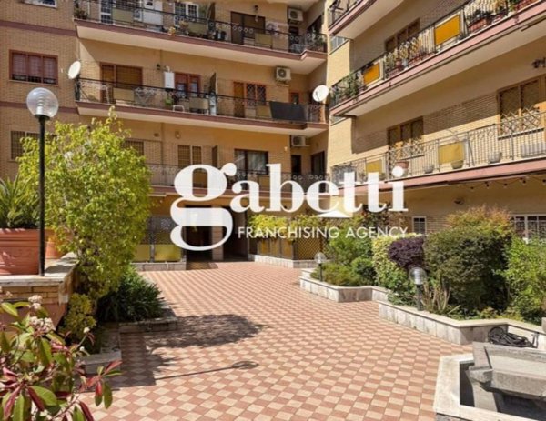 appartamento in vendita a Roma in zona Collatino