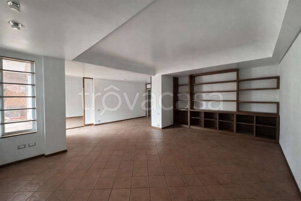 appartamento in vendita a Roma in zona Ostiense