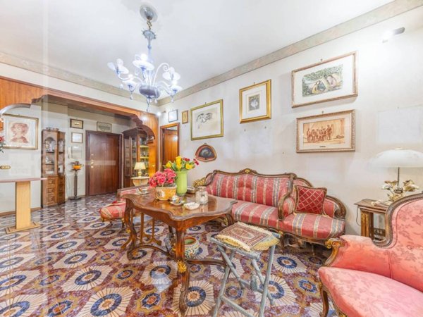 appartamento in vendita a Roma in zona Cinecittà