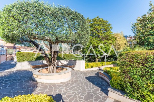 appartamento in vendita a Roma in zona Corviale