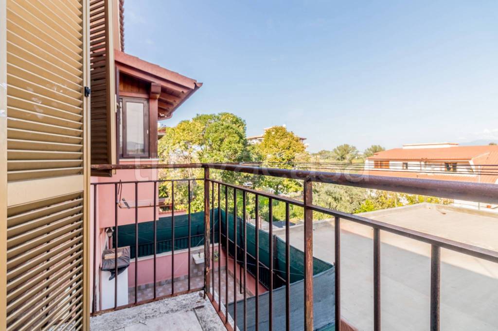 appartamento in vendita a Roma in zona Borghesiana