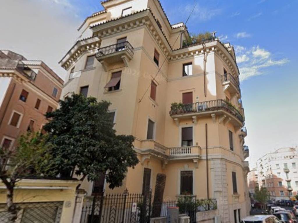 casa indipendente in vendita a Roma in zona Parioli
