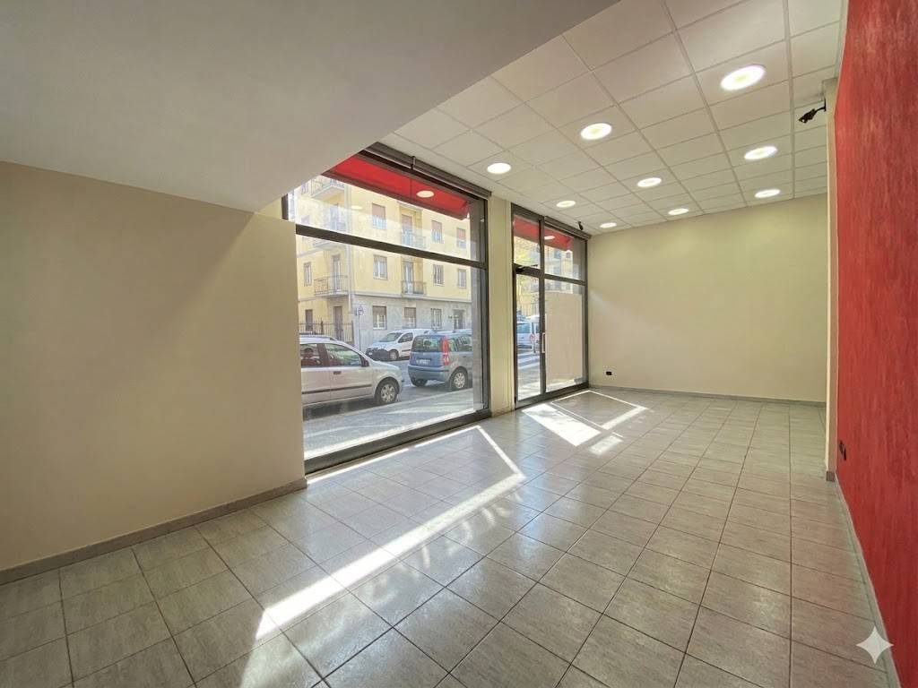 negozio in vendita a Roma in zona Monte Sacro/Talenti