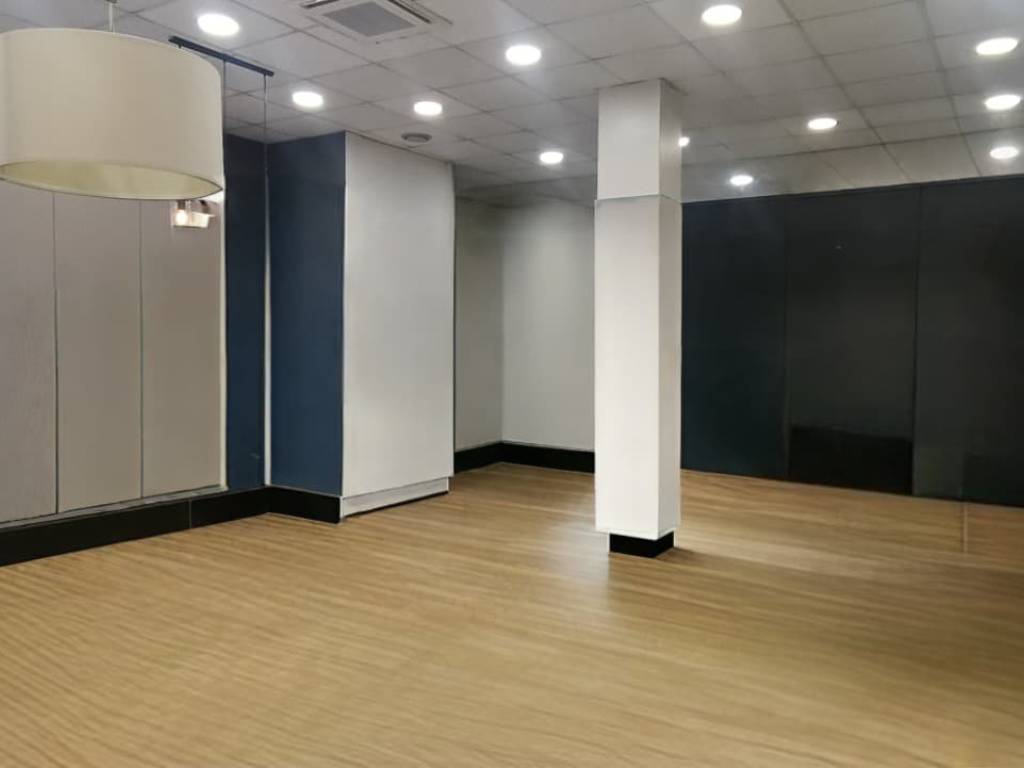 negozio in vendita a Roma in zona Gianicolense