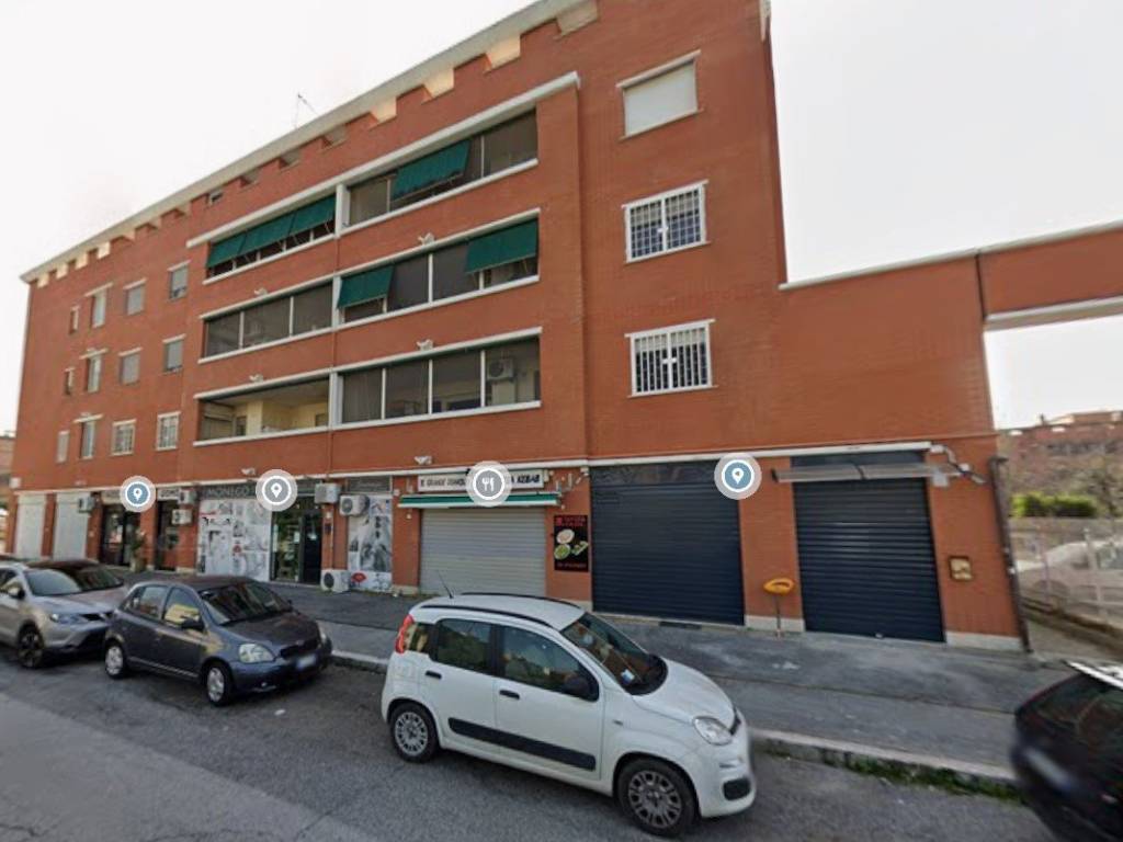 negozio in vendita a Roma in zona Sette Bagni
