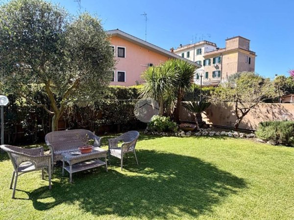 appartamento in vendita a Roma in zona Portuense