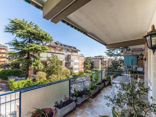 appartamento in vendita a Roma in zona Gianicolense