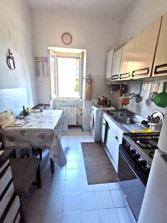 appartamento in vendita a Roma in zona Tomba di Nerone