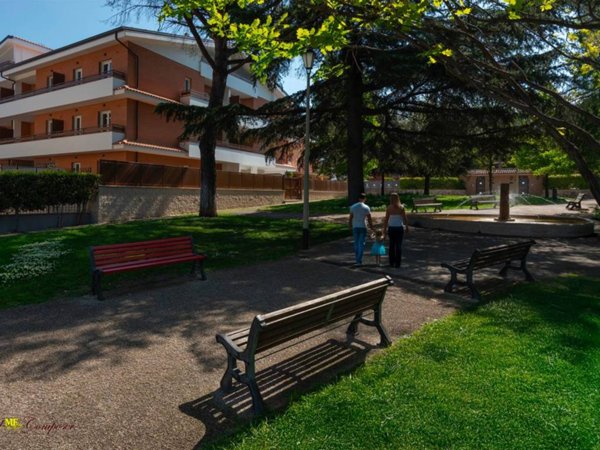 appartamento in vendita a Roma in zona Casal Morena