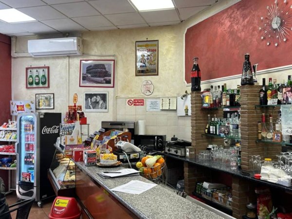 negozio in vendita a Roma in zona Trieste