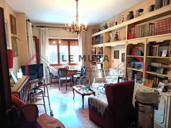 appartamento in vendita a Roma in zona Ardeatino