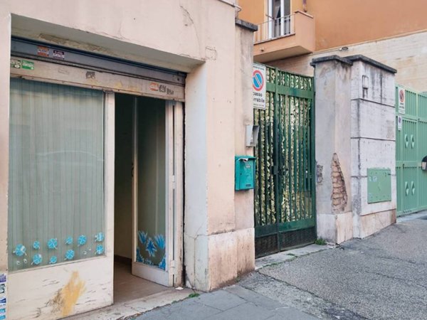 negozio in vendita a Roma in zona Nomentano