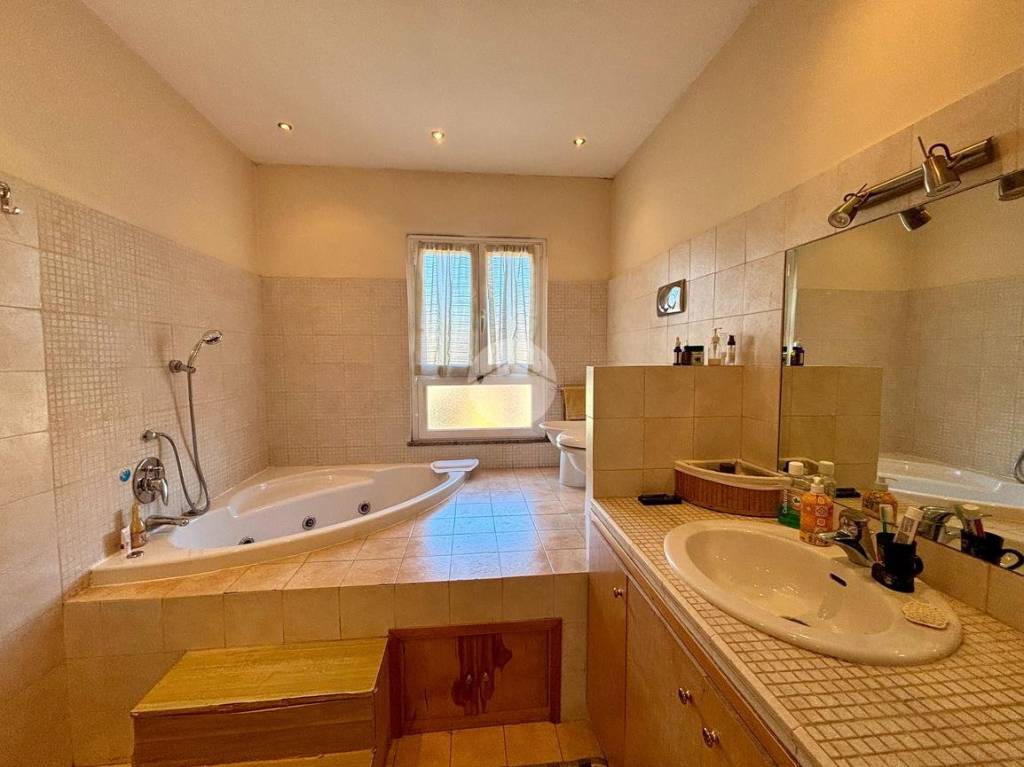 appartamento in vendita a Roma in zona Portuense