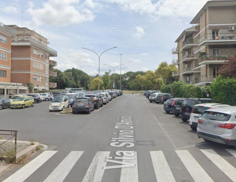 appartamento in vendita a Roma in zona Ostiense