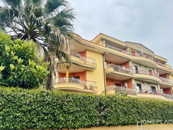 appartamento in vendita a Roma in zona Tor Bella Monaca