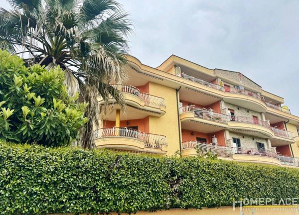 appartamento in vendita a Roma in zona Tor Bella Monaca