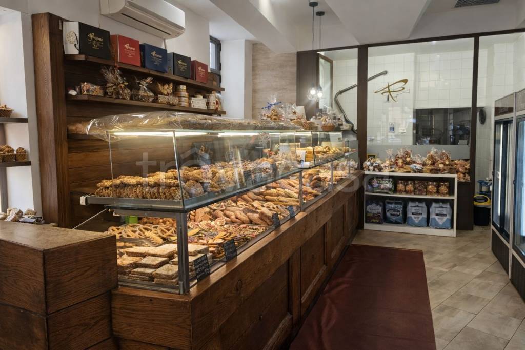 negozio in vendita a Roma in zona Testaccio