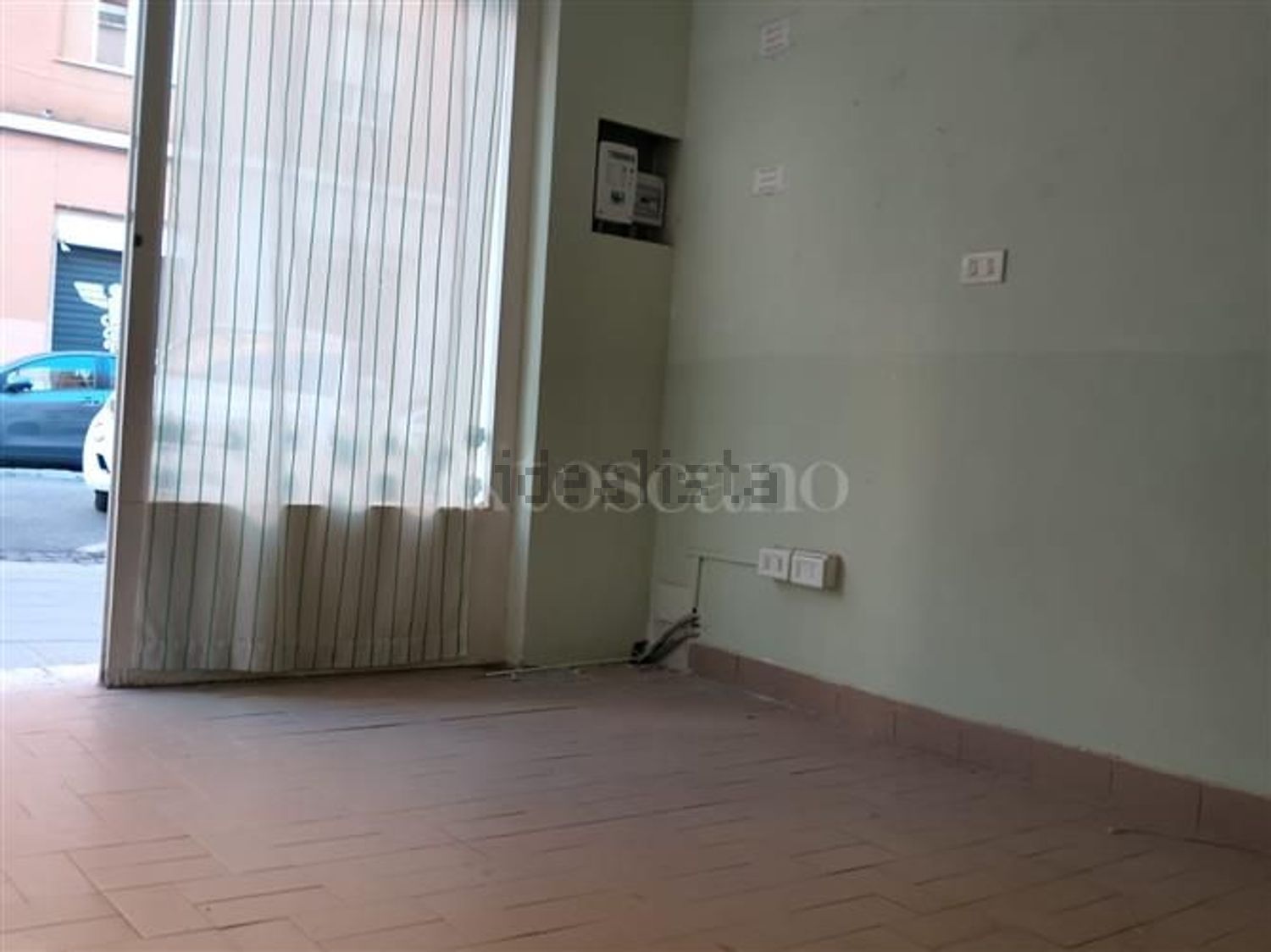 locale commerciale in vendita a Roma in zona Nomentano