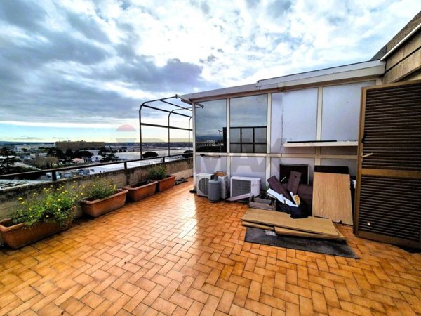 appartamento in vendita a Roma in zona Settecamini