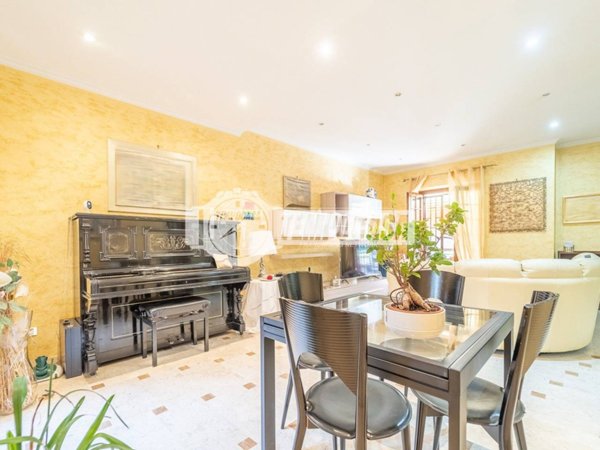 appartamento in vendita a Roma in zona Casal Morena