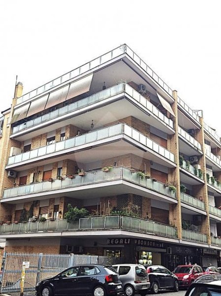 appartamento in vendita a Roma in zona Collatino