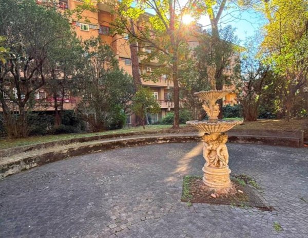 appartamento in vendita a Roma in zona Monte Sacro/Talenti