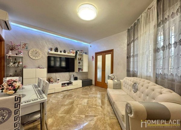 appartamento in vendita a Roma in zona Tor Bella Monaca