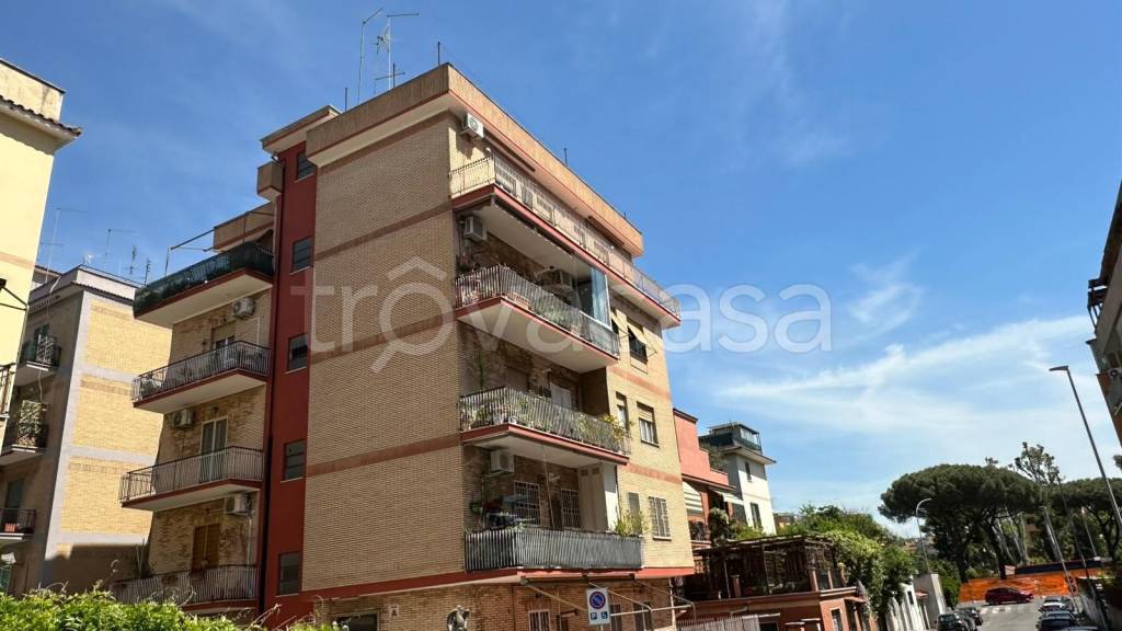 appartamento in vendita a Roma in zona Prenestino-Centocelle