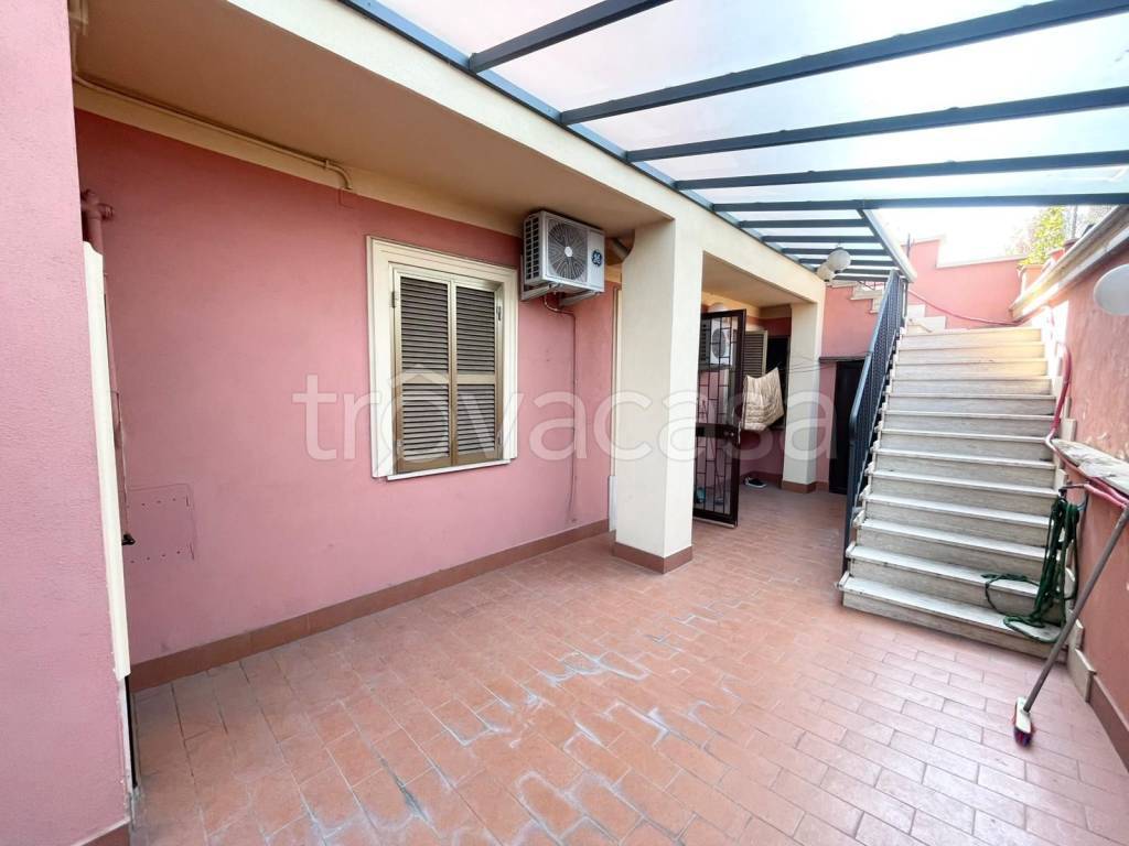 appartamento in vendita a Roma in zona Tuscolano
