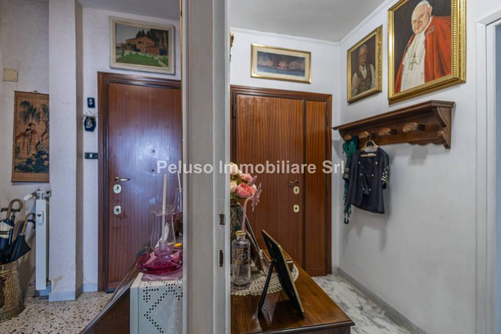 appartamento in vendita a Roma in zona Ostiense