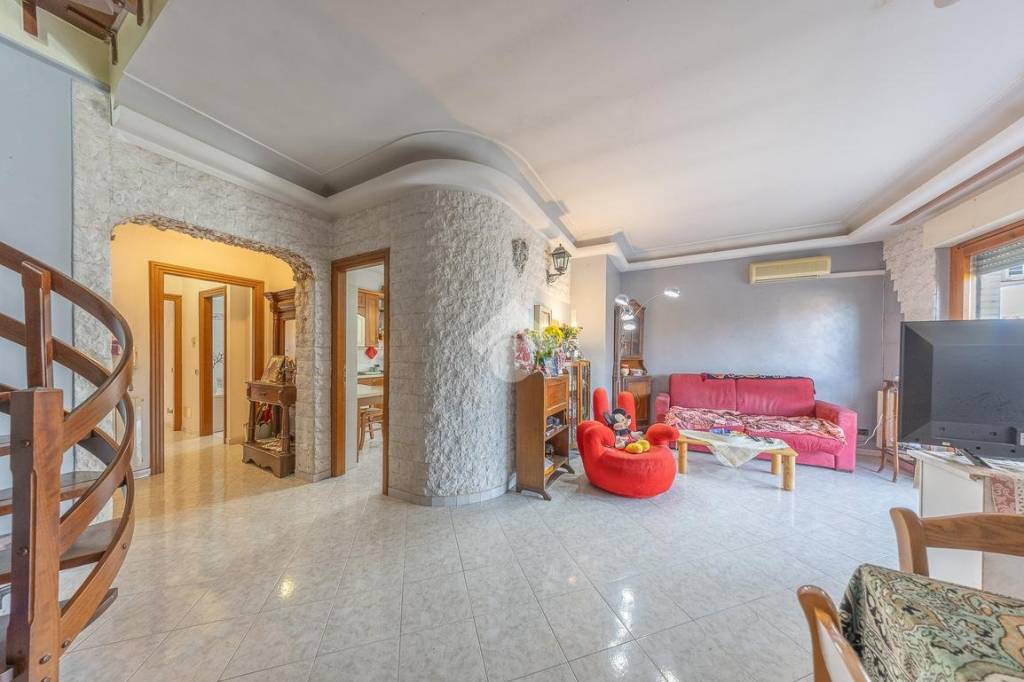 appartamento in vendita a Roma in zona Finocchio