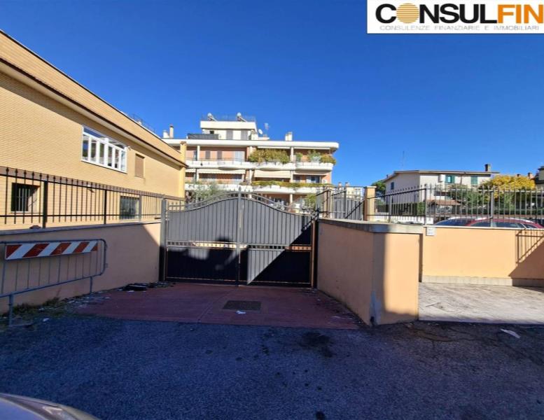 casa semindipendente in vendita a Roma in zona Finocchio