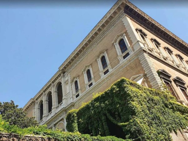 appartamento in vendita a Roma in zona Rione di Ponte