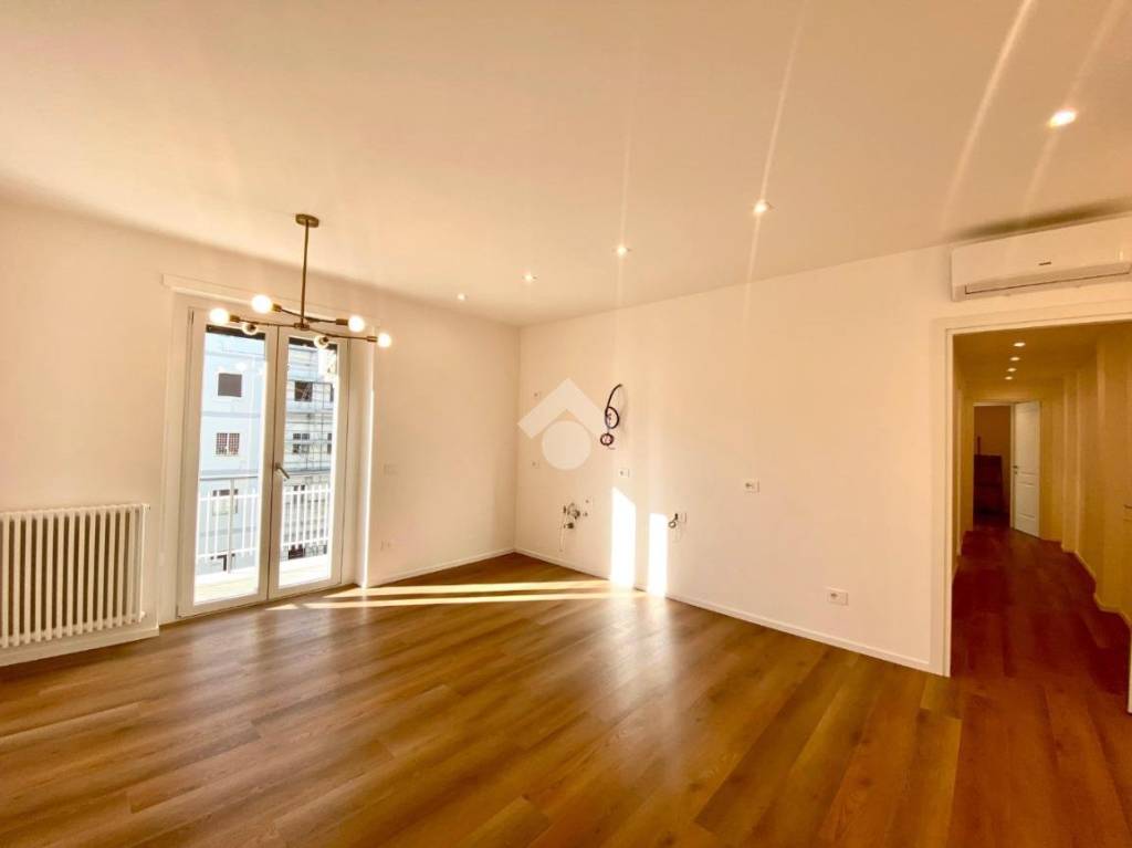 appartamento in vendita a Roma in zona Cinecittà