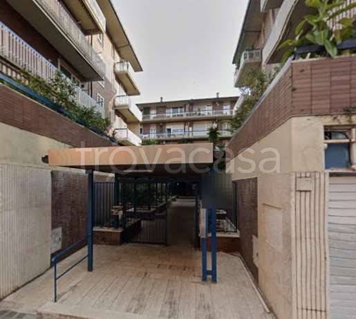 appartamento in vendita a Roma in zona Appio Latino