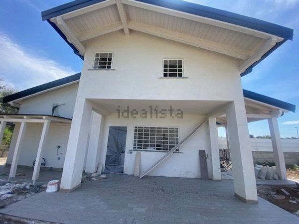 casa indipendente in vendita a Roma in zona Finocchio